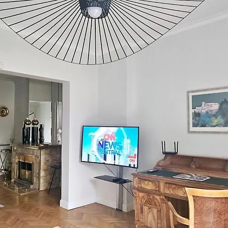 Apartment Executive Free Private Parking & Remote Office *