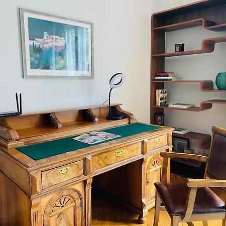 Executive Free Private Parking & Remote Office