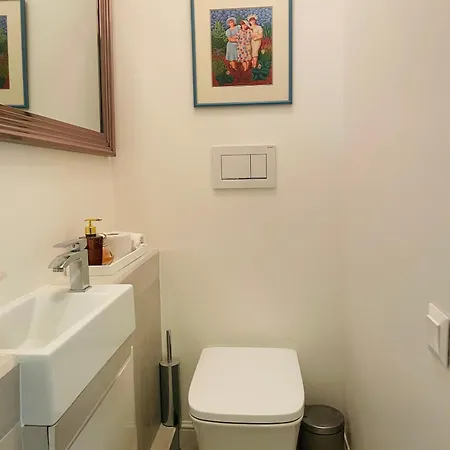 Apartment Executive Free Private Parking & Remote Office *