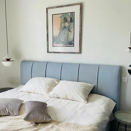 Executive Free Private Parking & Remote Office Apartment Sofia